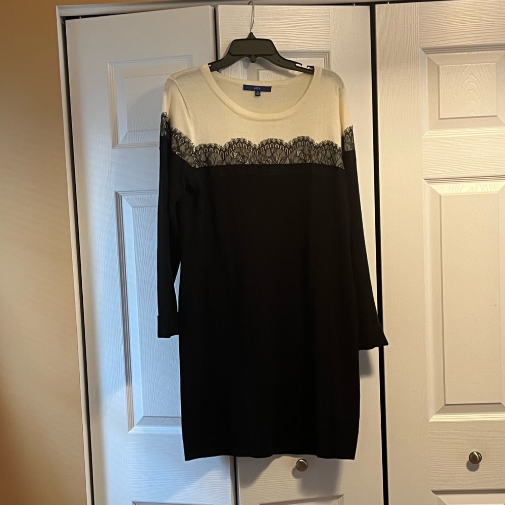 Apt. 9 sweater dress -XL - with lace trim